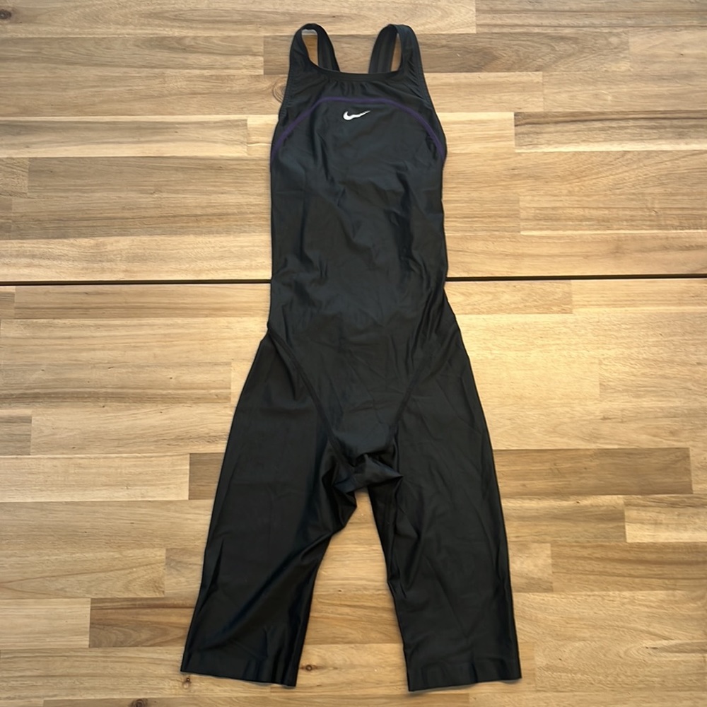 NIKE Kneeskin 12 & Under approved